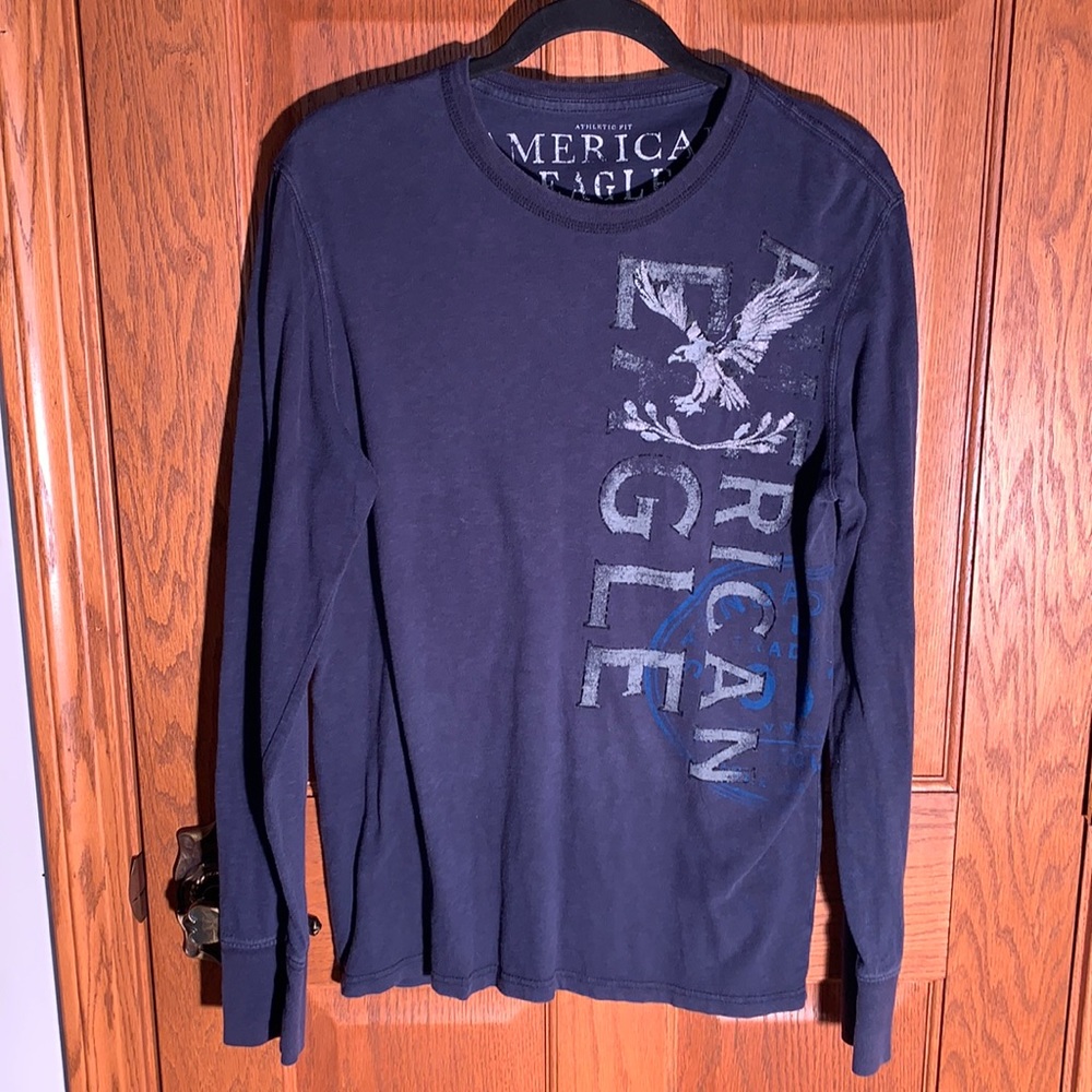 American Eagle long sleeve Tee